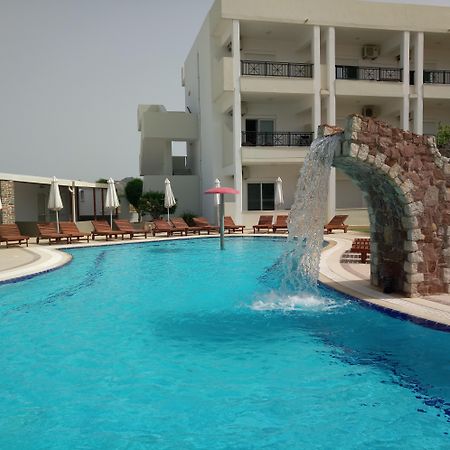 Bright Star Aparthotel Фалираки Екстериор снимка