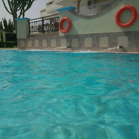 Bright Star Aparthotel Фалираки Екстериор снимка