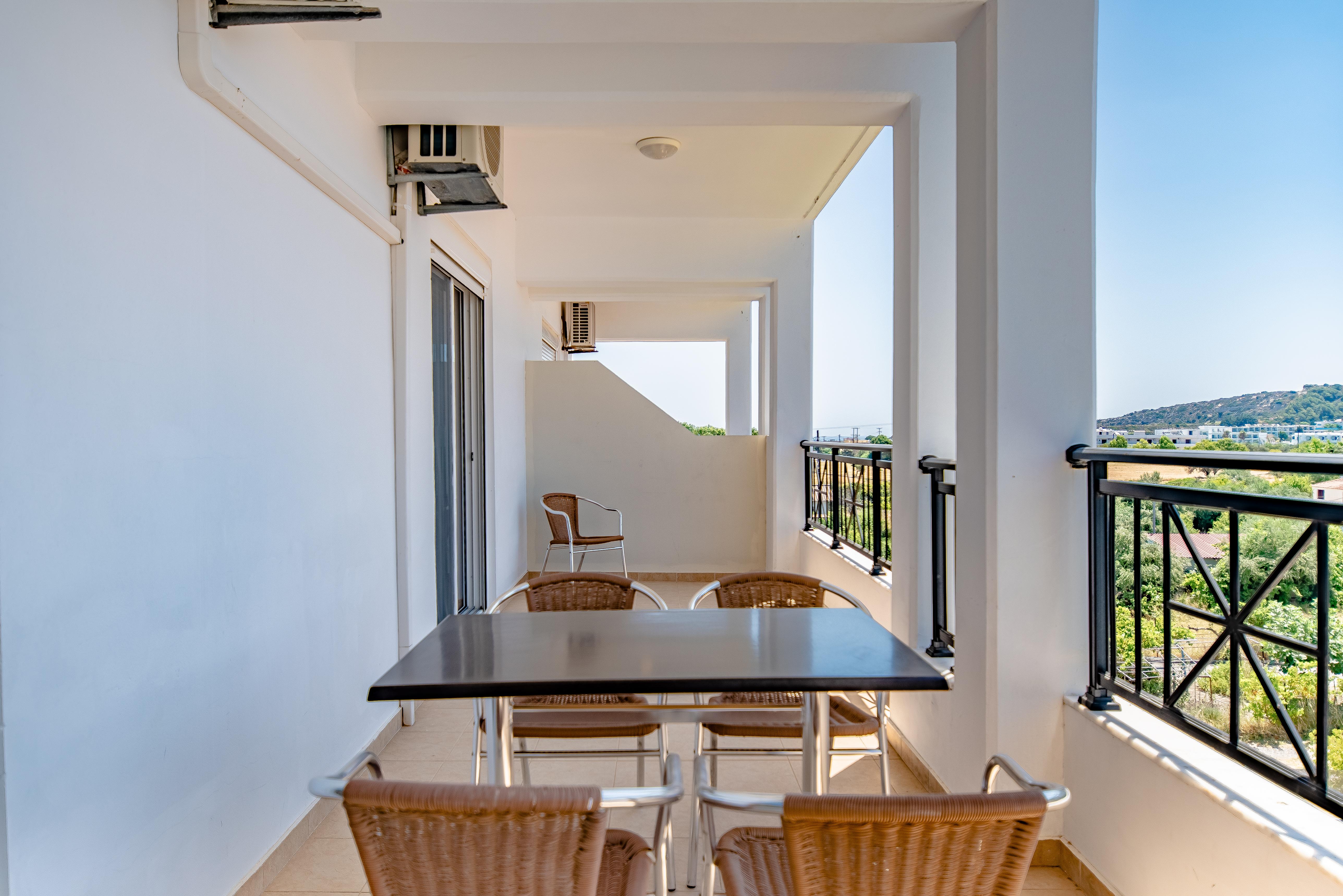 Bright Star Aparthotel Фалираки Екстериор снимка