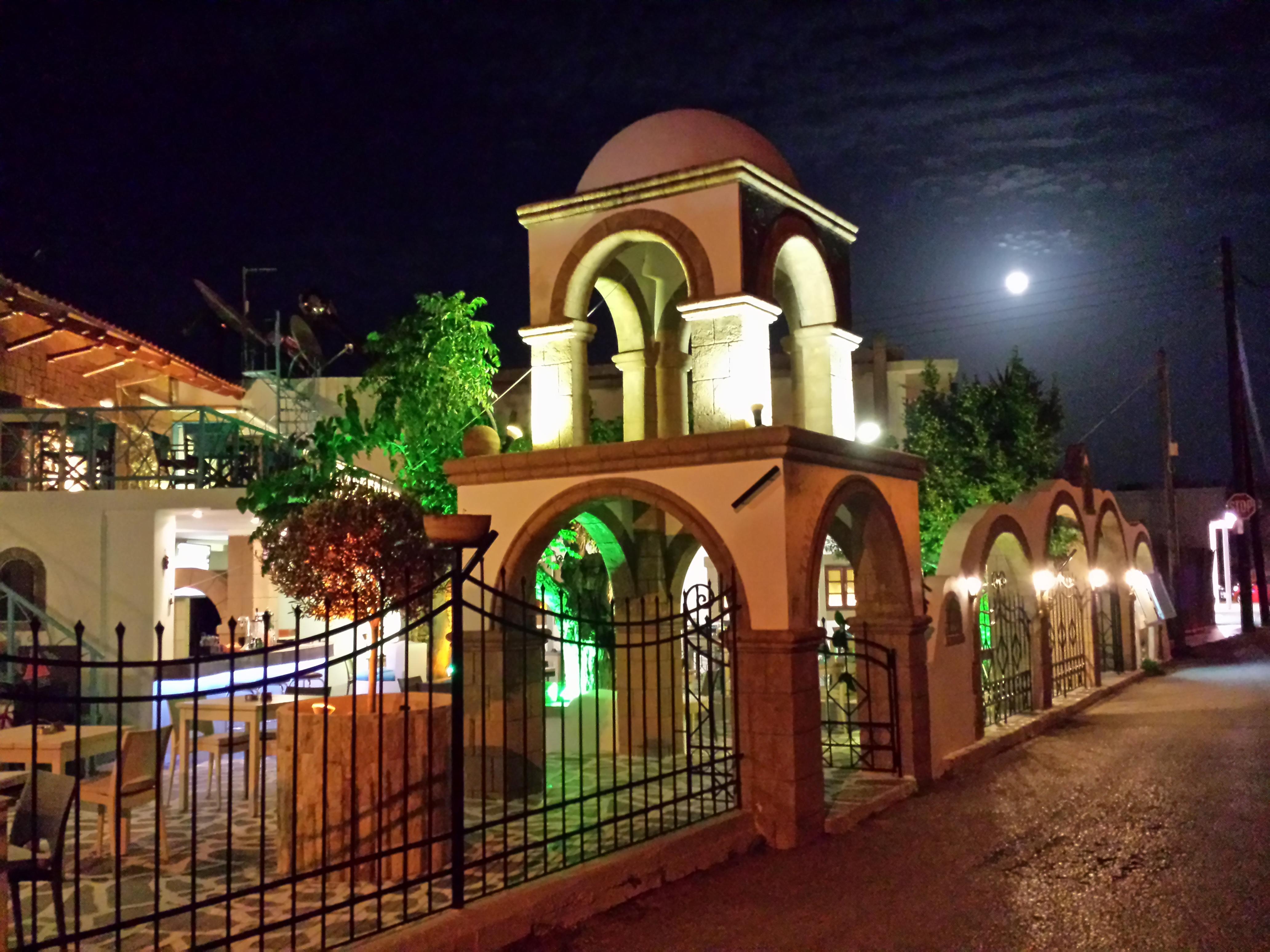 Bright Star Aparthotel Фалираки Екстериор снимка