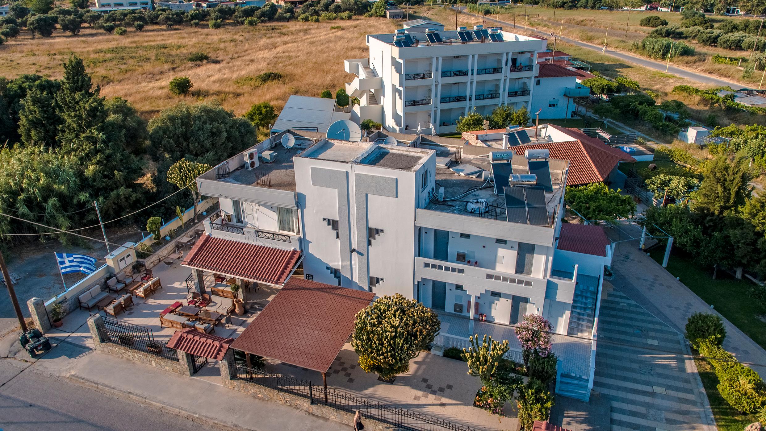 Bright Star Aparthotel Фалираки Екстериор снимка
