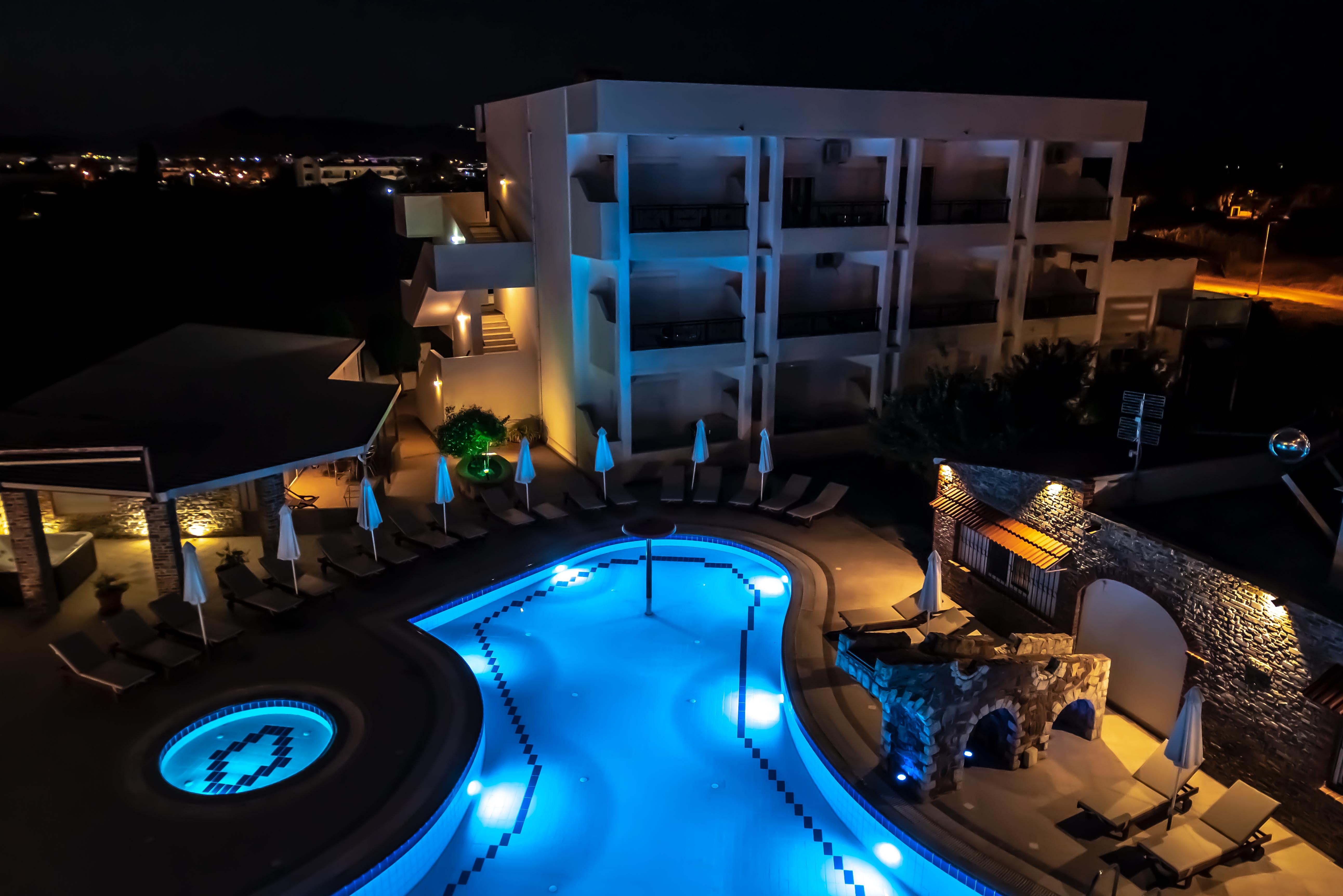Bright Star Aparthotel Фалираки Екстериор снимка