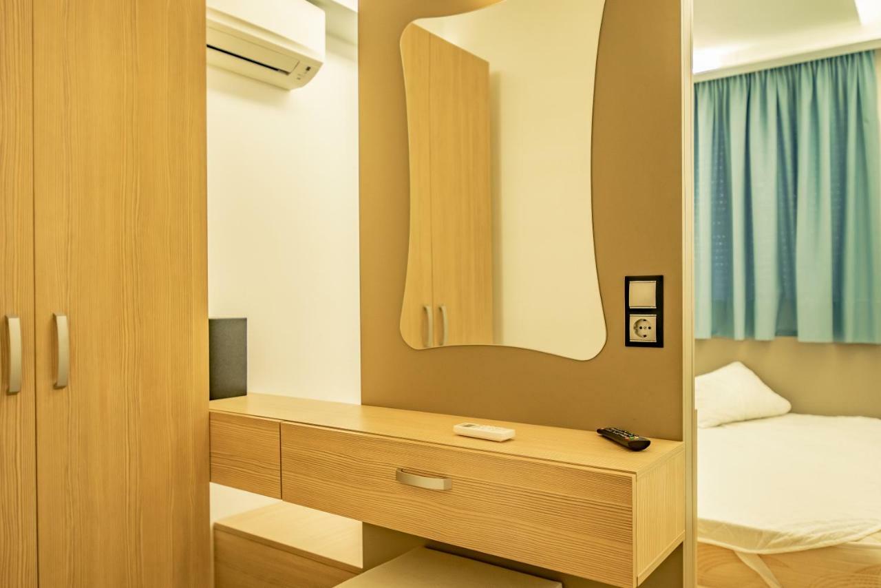 Bright Star Aparthotel Фалираки Екстериор снимка
